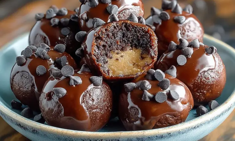 No-bake cottage cheese brownie batter protein bites ready to eat